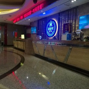 杭州KTV行业统一着装规范与时尚潮流探索